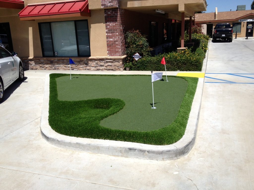 Artificial Turf Golf Putting Greens Contractor, Synthectic Turf Golf Landscaping Las Vegas NV